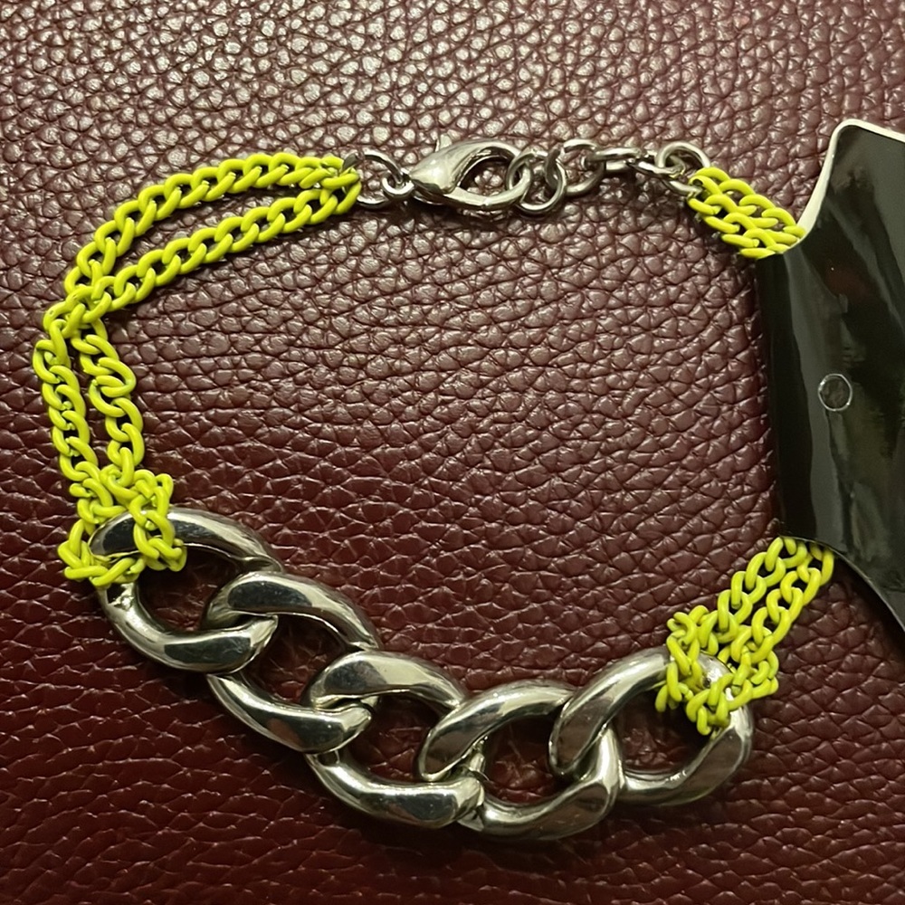 NWT Taramanda yello bracelet with gold chain link - Picture 4 of 4